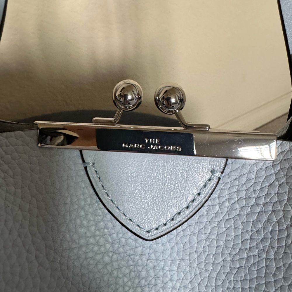 Marc Jacobs Light Blue Leather Shoulder Bag - Picture 3 of 8